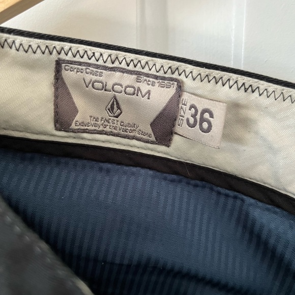 Black Volcom pants size 36. - Picture 2 of 3